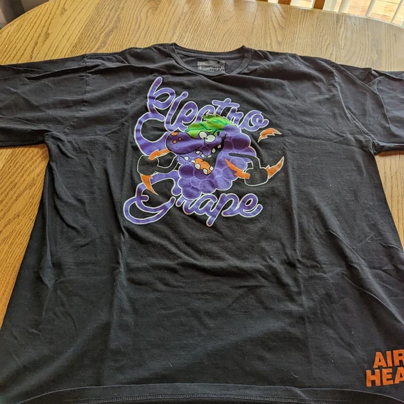 Gently worn Men's T-shirt 👕 - Picture 3 of 4